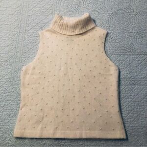 Vintage angora sleeveless turtleneck. Size large.